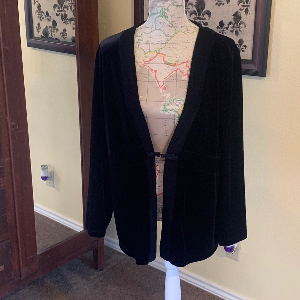 Vintage velvet Chico’s black jacket/cardigan